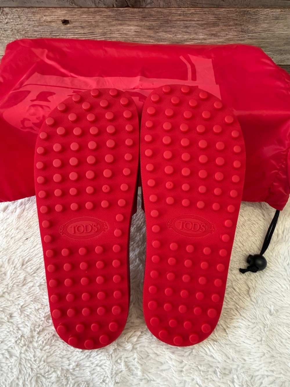 Tod’s Red Amarena Logo Slide Sandals with Matching Dust Bag NIB Size 37 / 6 - Picture 5 of 9